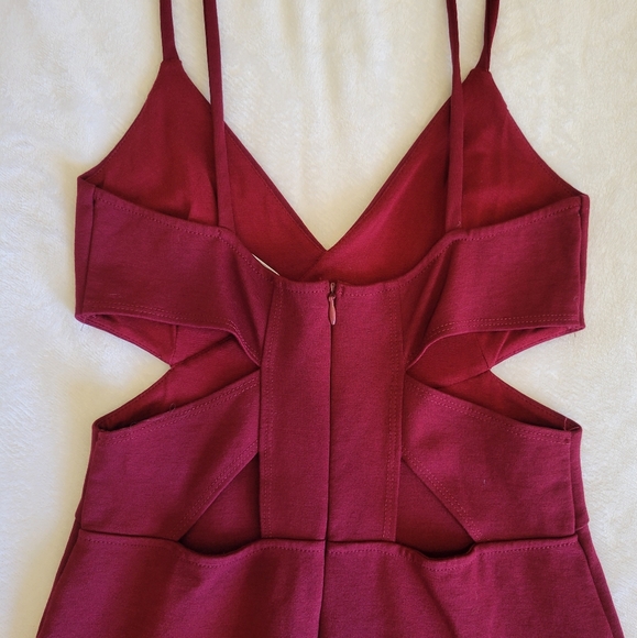 Dress - Picture 3 of 6